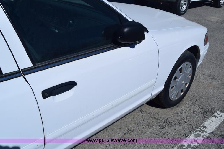 image for item K8697 2008 Ford Crown Victoria Police Interceptor