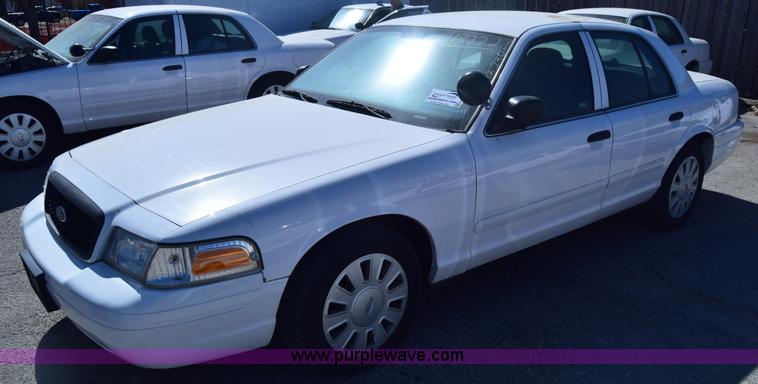 image for item K8698 2008 Ford Crown Victoria Police Interceptor