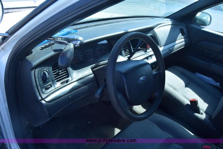 image for item K8698 2008 Ford Crown Victoria Police Interceptor