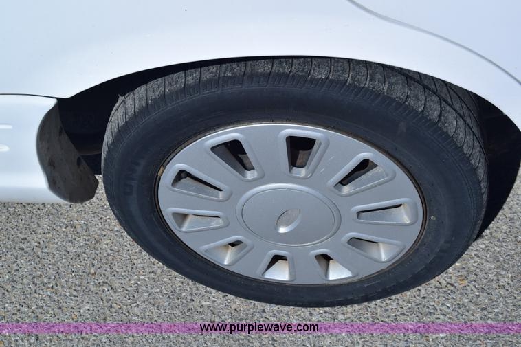 image for item K8698 2008 Ford Crown Victoria Police Interceptor