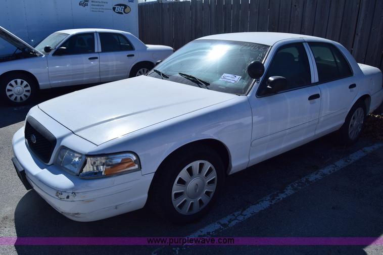 image for item K8699 2008 Ford Crown Victoria Police Interceptor