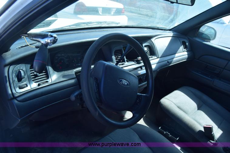 image for item K8699 2008 Ford Crown Victoria Police Interceptor