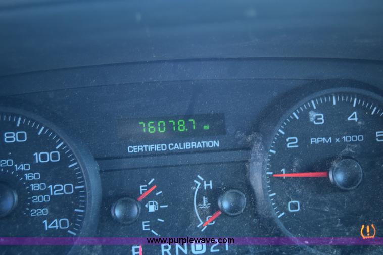 image for item K8699 2008 Ford Crown Victoria Police Interceptor