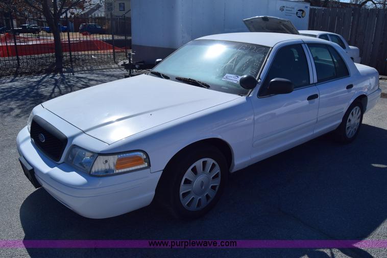 image for item K8700 2008 Ford Crown Victoria Police Interceptor