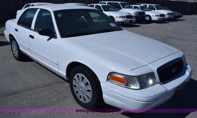 image for item K8700 2008 Ford Crown Victoria Police Interceptor
