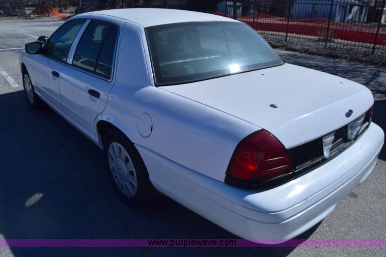 image for item K8700 2008 Ford Crown Victoria Police Interceptor