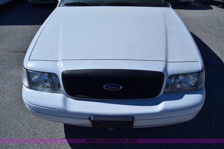 image for item K8700 2008 Ford Crown Victoria Police Interceptor