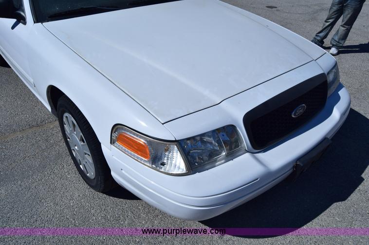image for item K8700 2008 Ford Crown Victoria Police Interceptor