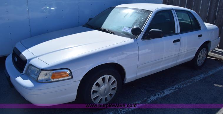 image for item K8701 2008 Ford Crown Victoria Police Interceptor