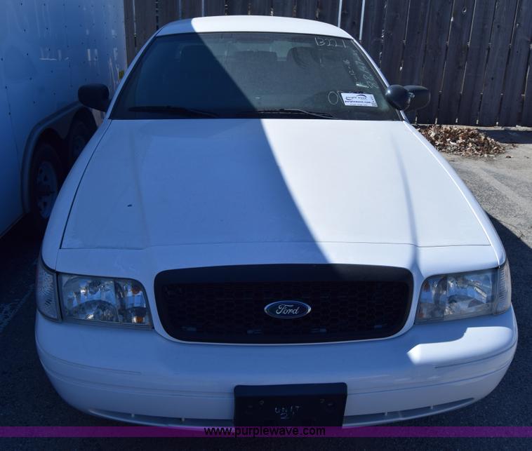 image for item K8701 2008 Ford Crown Victoria Police Interceptor