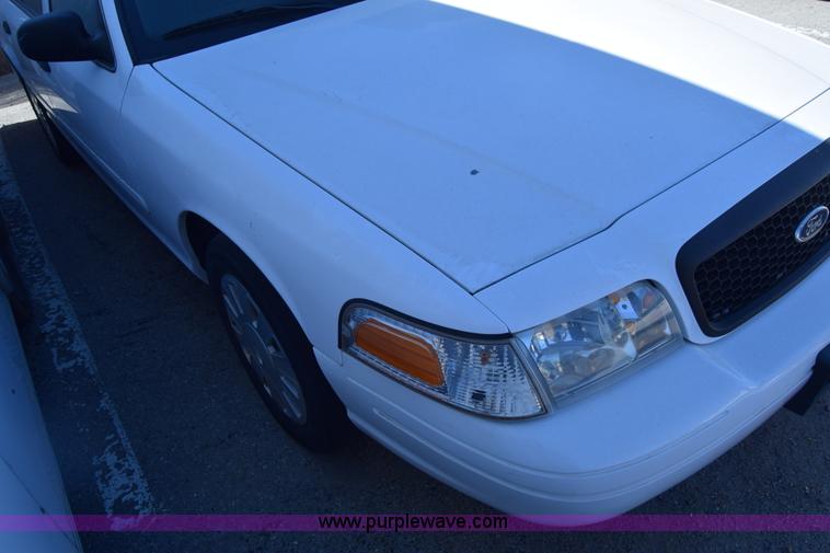 image for item K8701 2008 Ford Crown Victoria Police Interceptor