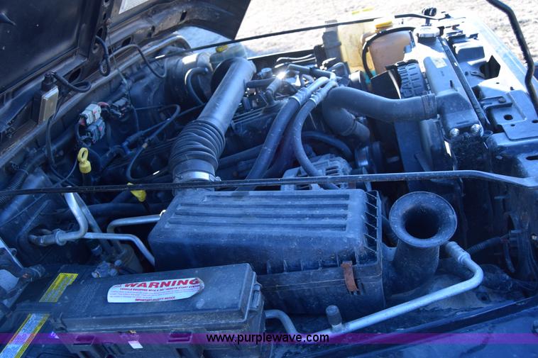 image for item K8708 2003 Jeep Wrangler Sport SUV