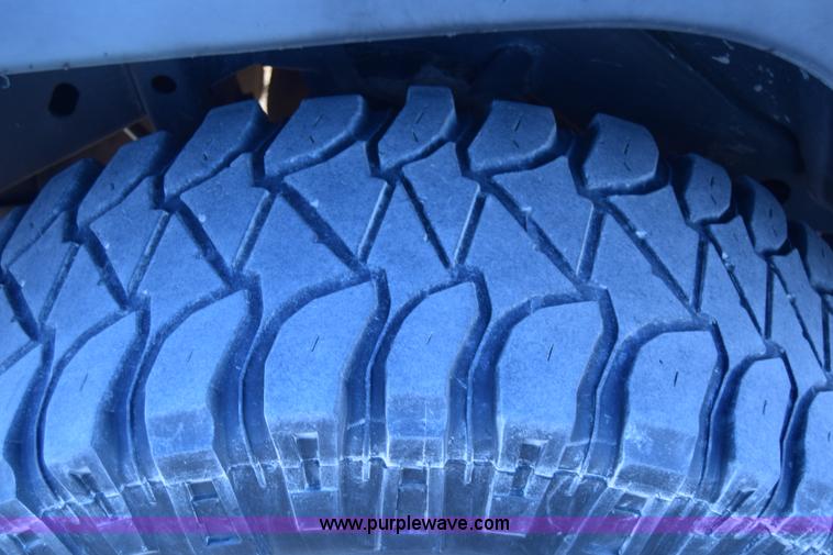 image for item K8708 2003 Jeep Wrangler Sport SUV