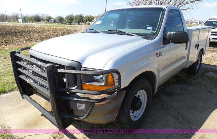 image for item L1527 1999 Ford F250 Super Duty service truck