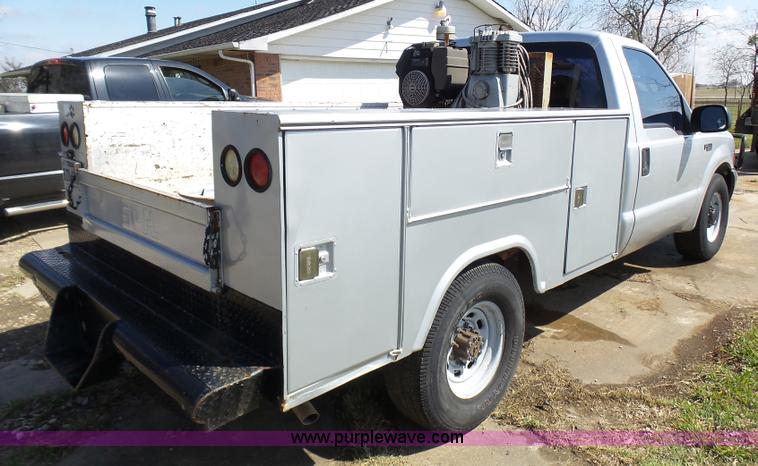 image for item L1527 1999 Ford F250 Super Duty service truck