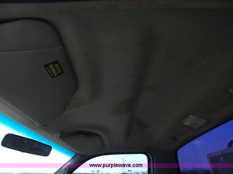 image for item L1527 1999 Ford F250 Super Duty service truck