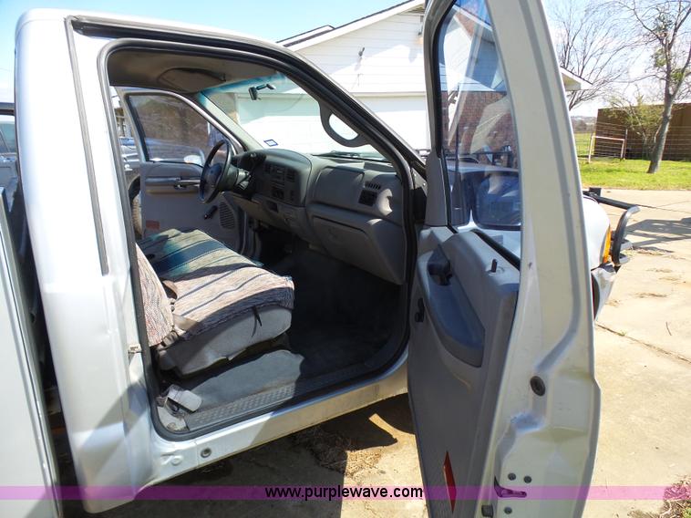 image for item L1527 1999 Ford F250 Super Duty service truck