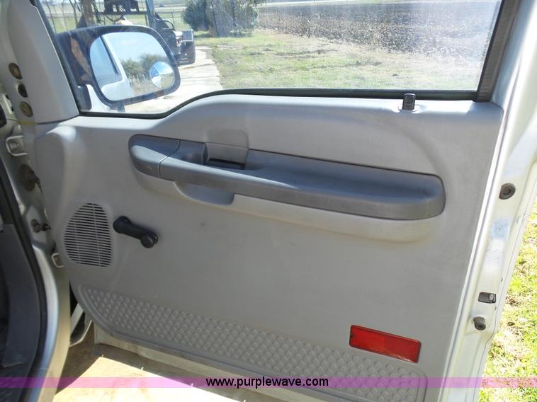 image for item L1527 1999 Ford F250 Super Duty service truck