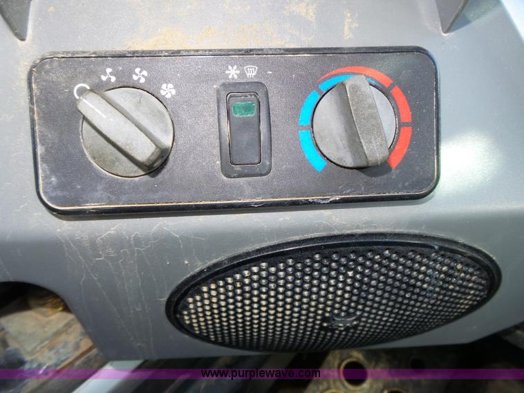 image for item L3665 2012 Bobcat S750 skid steer