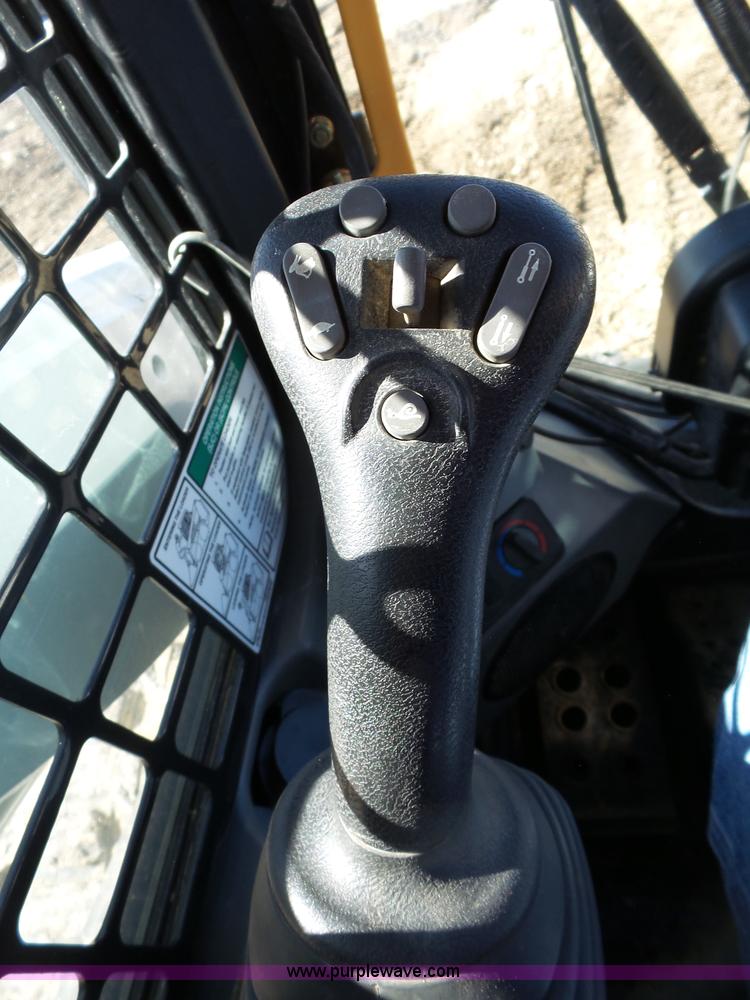 image for item L3665 2012 Bobcat S750 skid steer