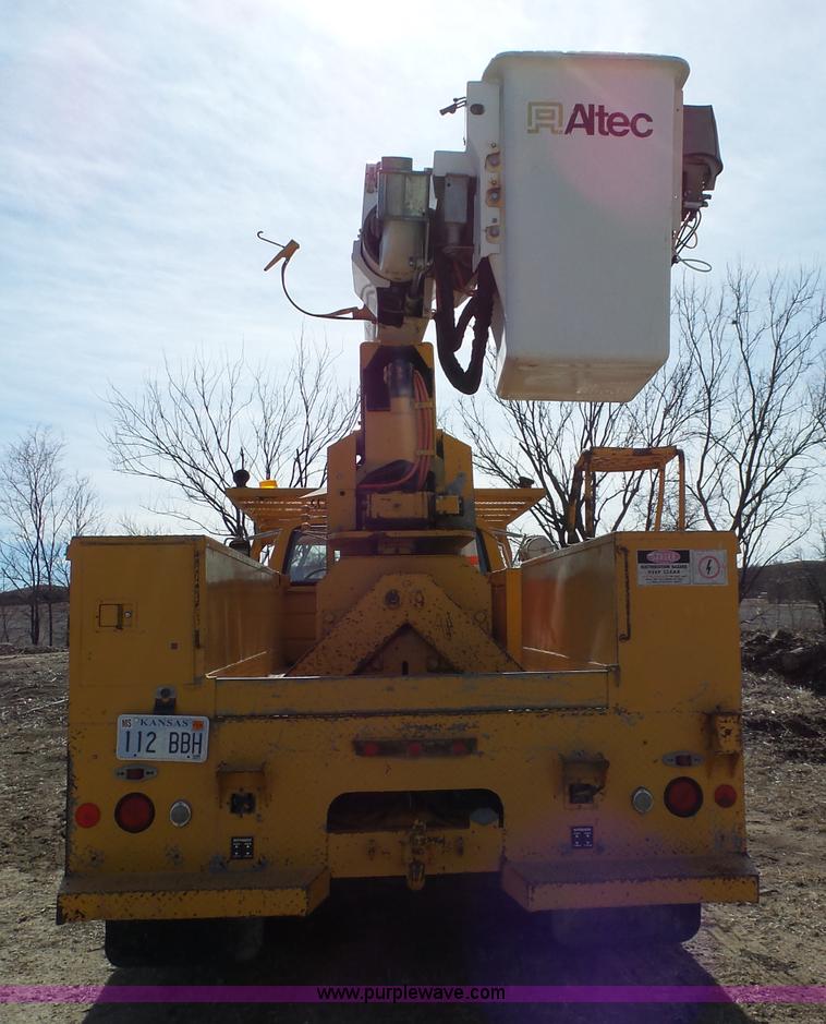 image for item L3666 1988 Ford F700 bucket truck