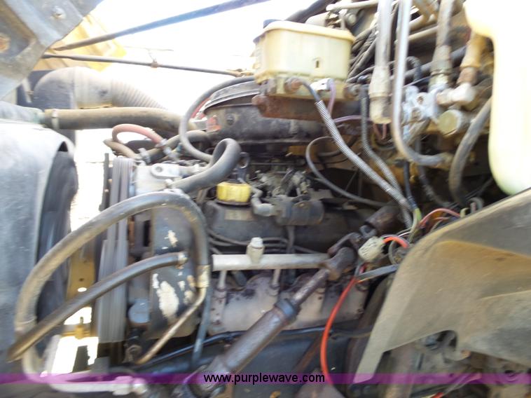 image for item L3666 1988 Ford F700 bucket truck