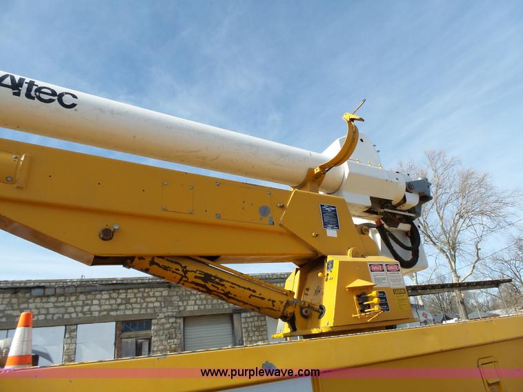 image for item L3666 1988 Ford F700 bucket truck