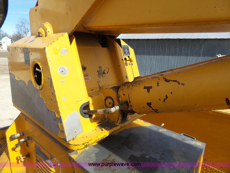 image for item L3666 1988 Ford F700 bucket truck