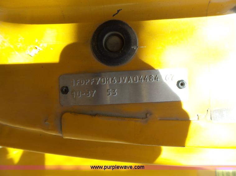 image for item L3666 1988 Ford F700 bucket truck