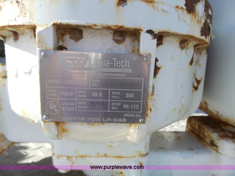 image for item L3667 2001 International 4700 propane fuel truck