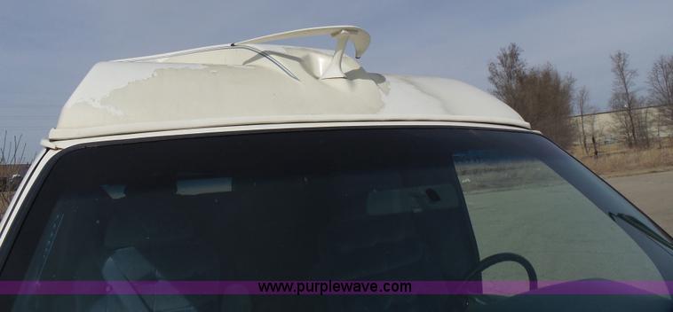 image for item L3683 1992 Ford Econoline E150 Diamond Executive van