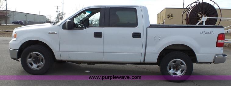 image for item L3690 2008 Ford F150 XLT SuperCrew pickup truck