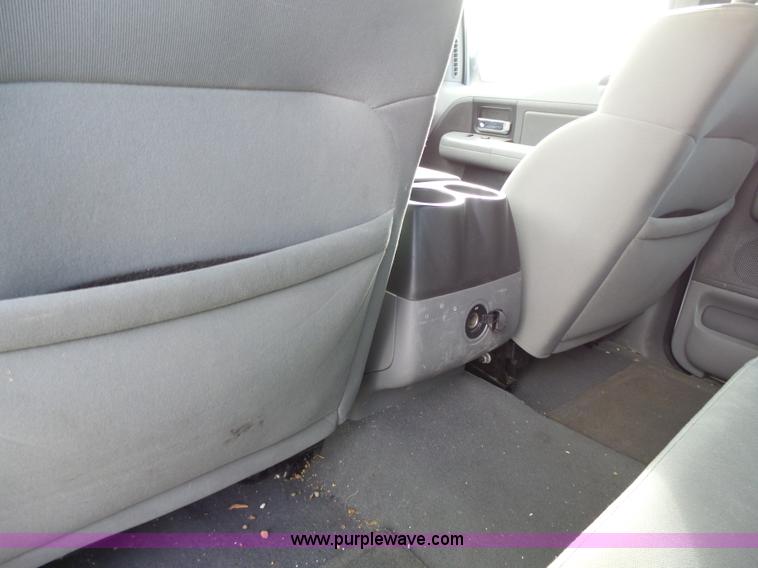 image for item L3690 2008 Ford F150 XLT SuperCrew pickup truck