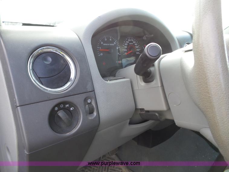 image for item L3690 2008 Ford F150 XLT SuperCrew pickup truck