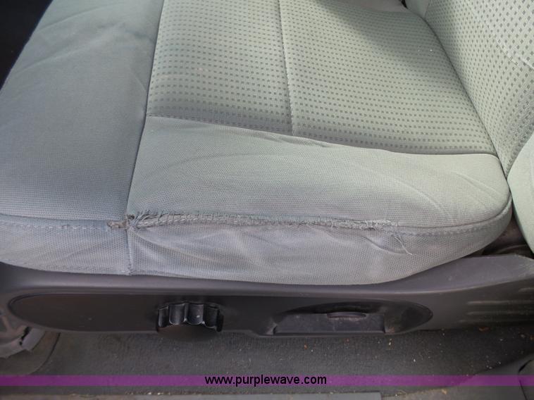 image for item L3690 2008 Ford F150 XLT SuperCrew pickup truck