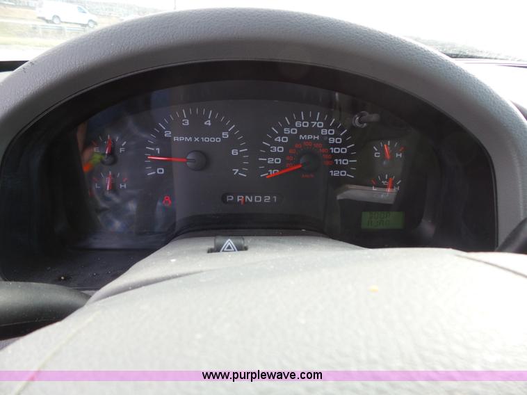 image for item L3690 2008 Ford F150 XLT SuperCrew pickup truck