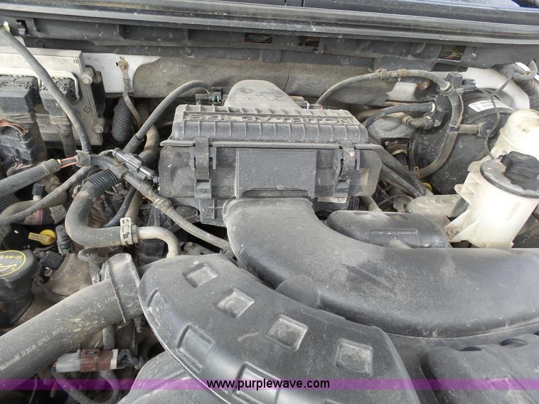 image for item L3690 2008 Ford F150 XLT SuperCrew pickup truck