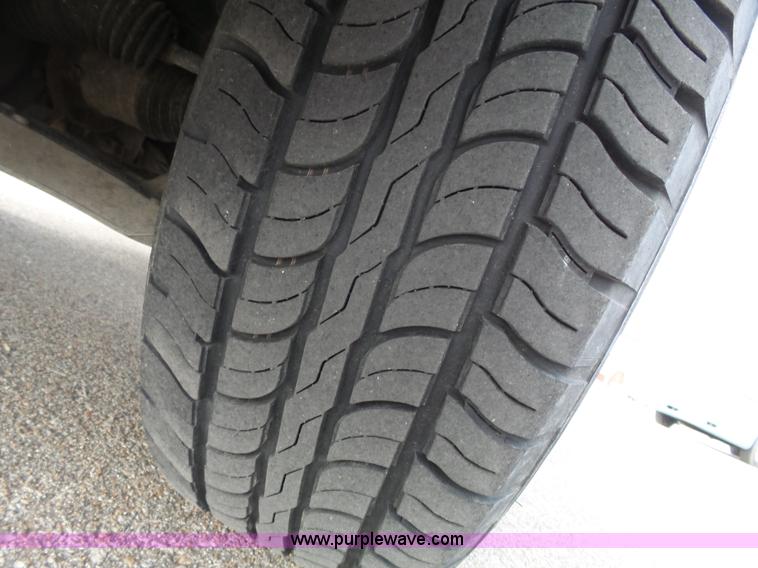 image for item L3690 2008 Ford F150 XLT SuperCrew pickup truck