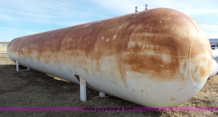 image for item L3709 1965 Cherokee steel propane tank