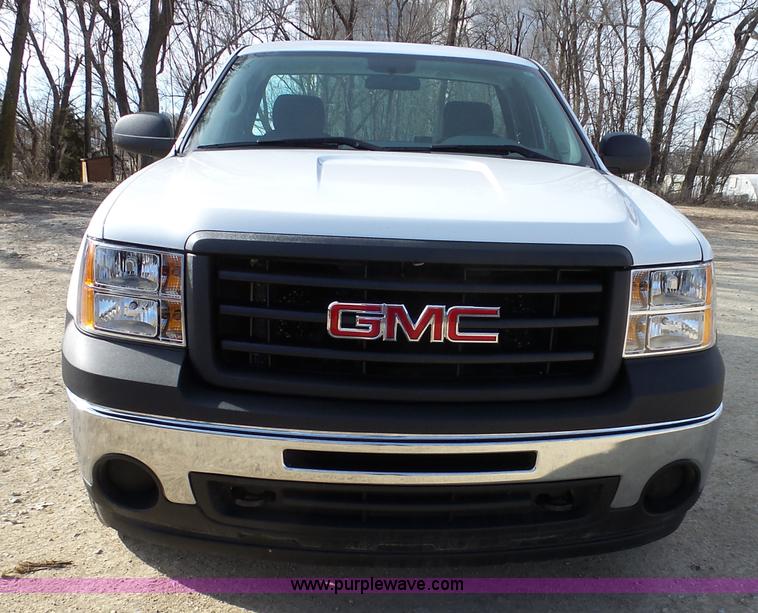 image for item L3710 2012 GMC Sierra 1500 pickup truck