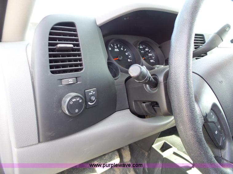 image for item L3710 2012 GMC Sierra 1500 pickup truck