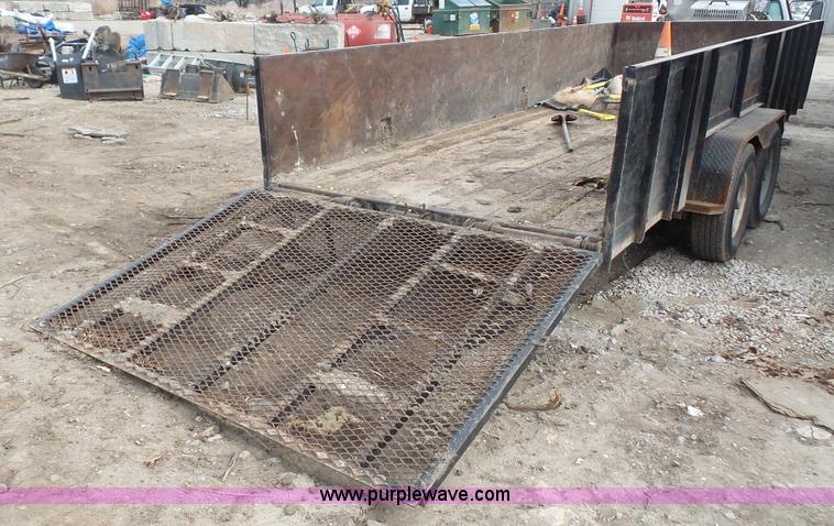 image for item L4761 2003 L&L equipment trailer