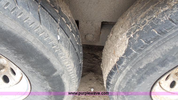 image for item L4761 2003 L&L equipment trailer