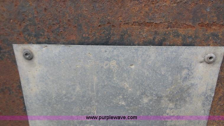 image for item L4761 2003 L&L equipment trailer