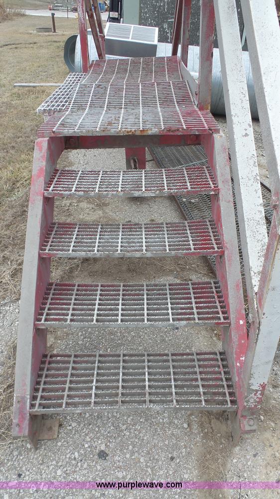 image for item L4781 Assorted items