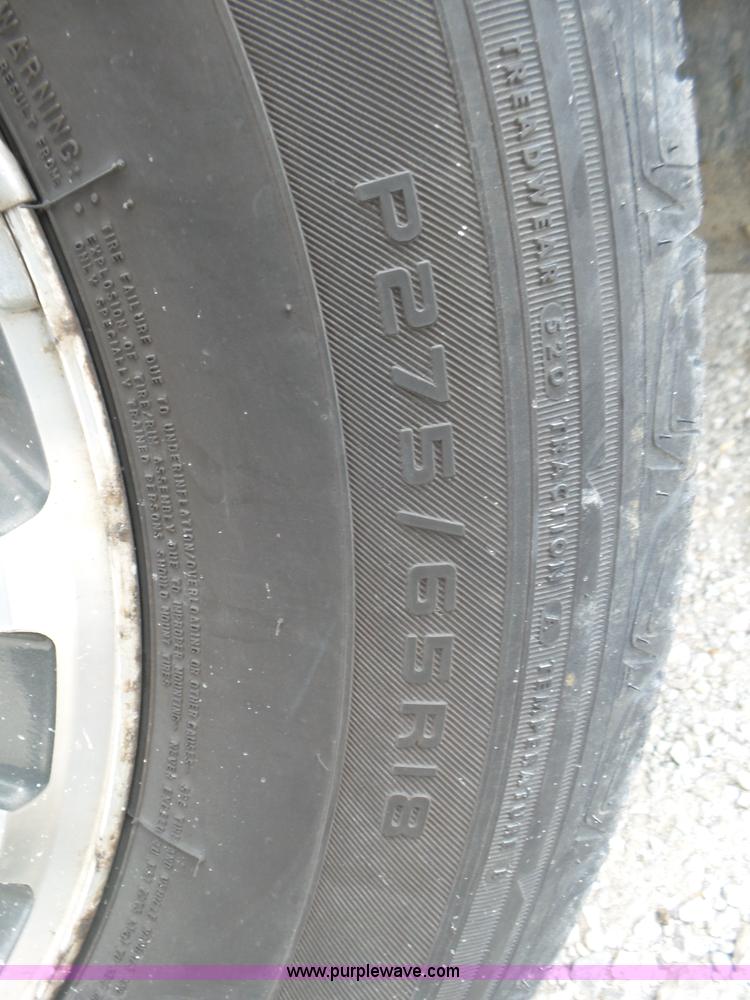 image for item L5427 2004 Ford F150 SuperCrew pickup truck