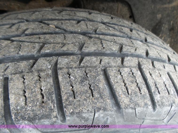 image for item L5427 2004 Ford F150 SuperCrew pickup truck