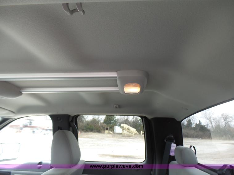 image for item L5427 2004 Ford F150 SuperCrew pickup truck