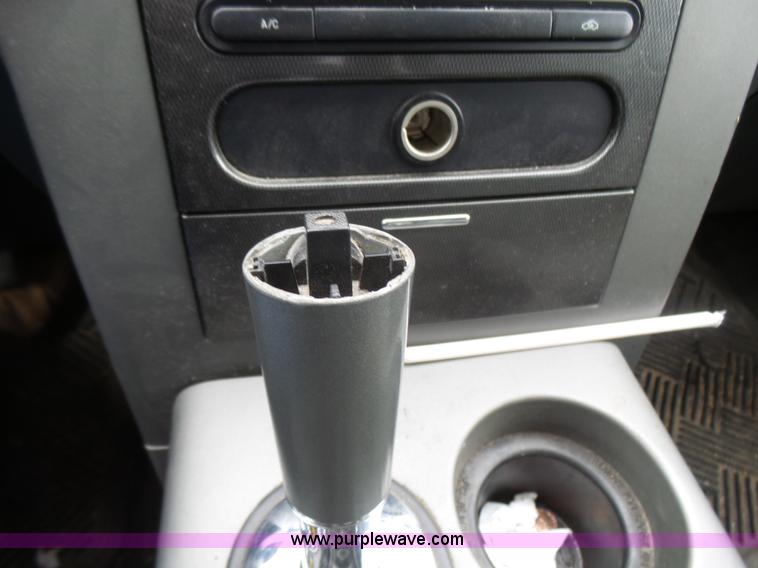 image for item L5427 2004 Ford F150 SuperCrew pickup truck