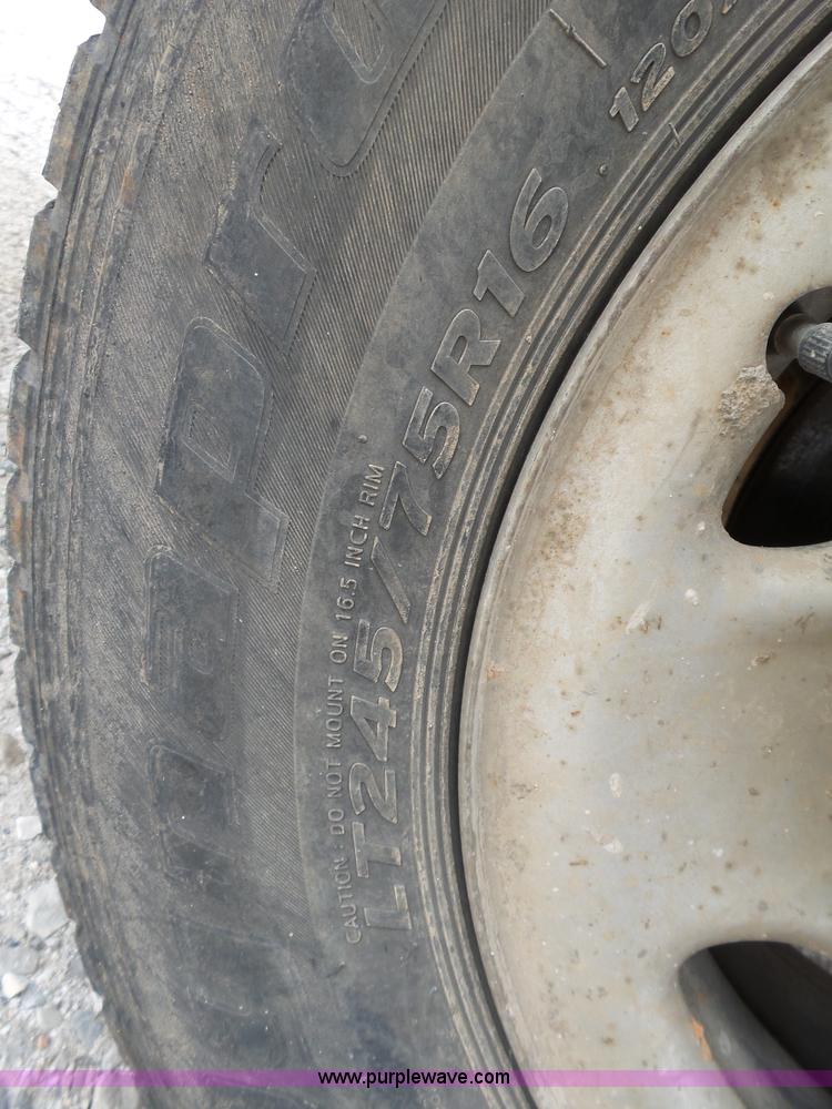 image for item L5428 2007 Chevrolet Silverado 2500HD pickup truck